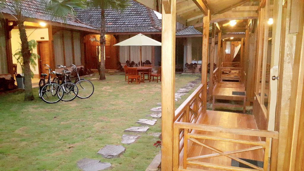 Cempaka Villa Magelang Exterior foto