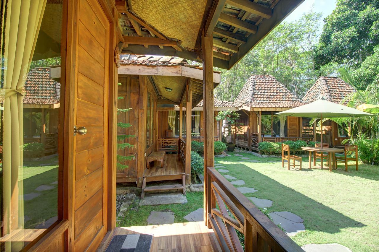 Cempaka Villa Magelang Exterior foto