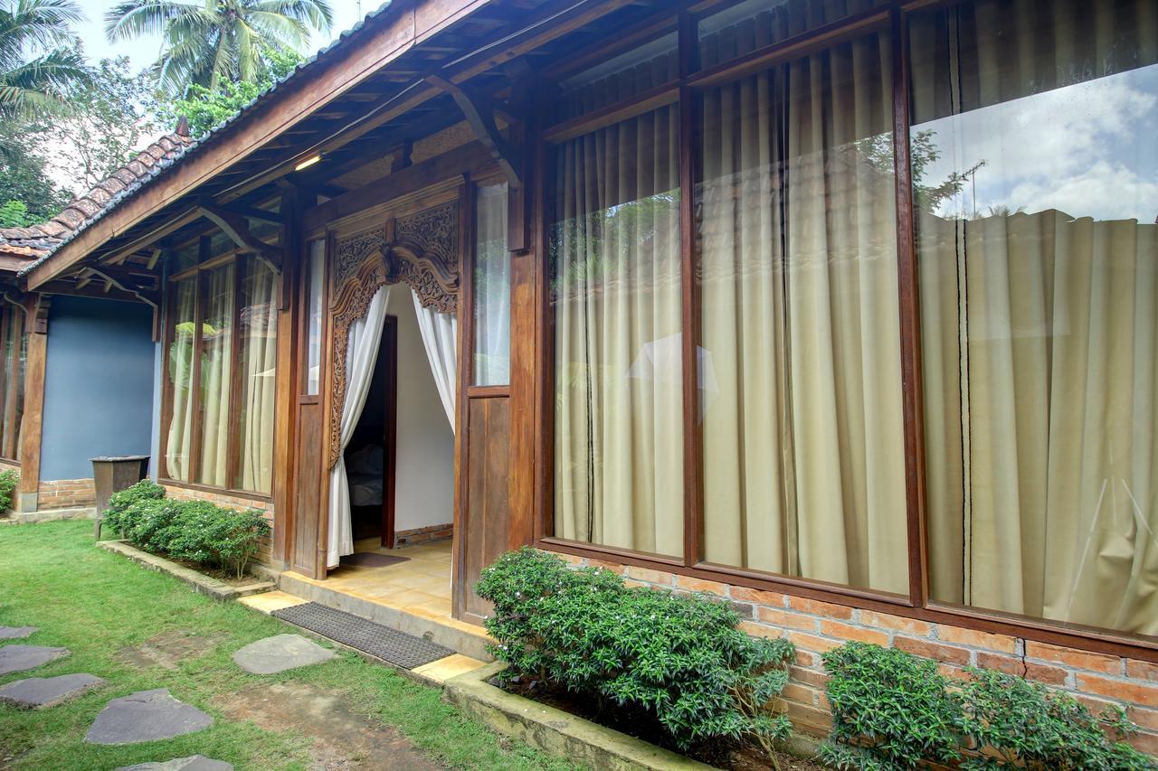 Cempaka Villa Magelang Exterior foto