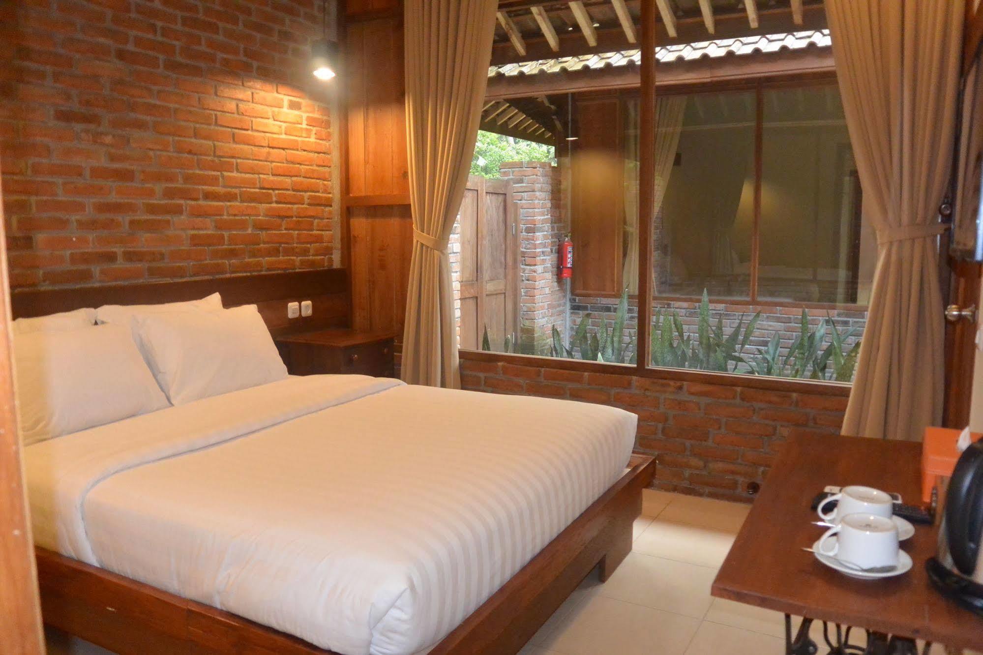 Cempaka Villa Magelang Exterior foto