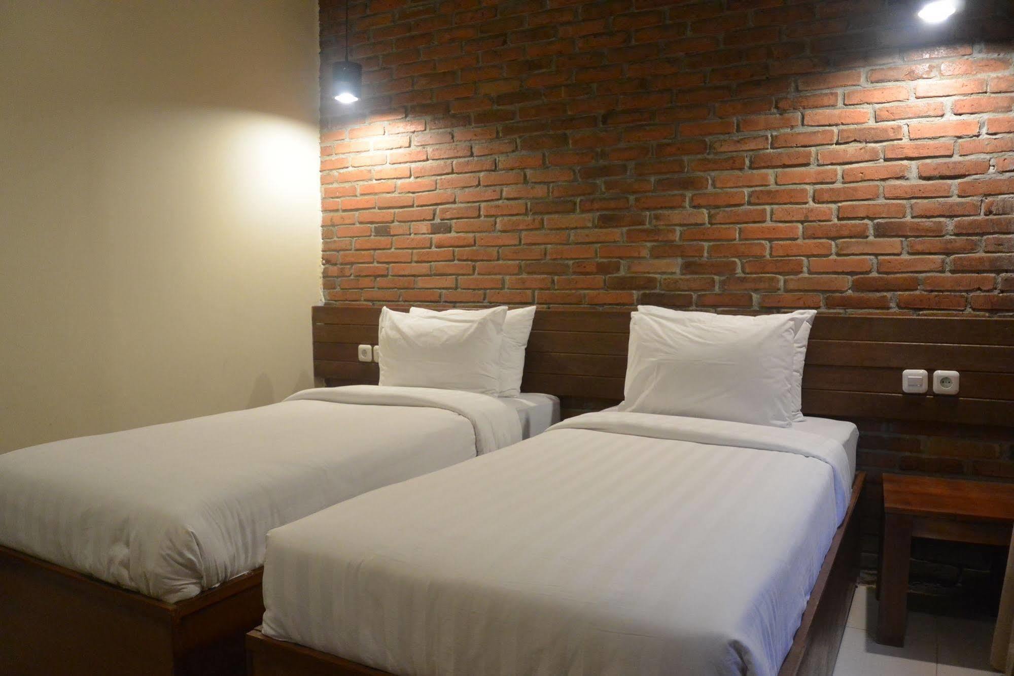 Cempaka Villa Magelang Exterior foto