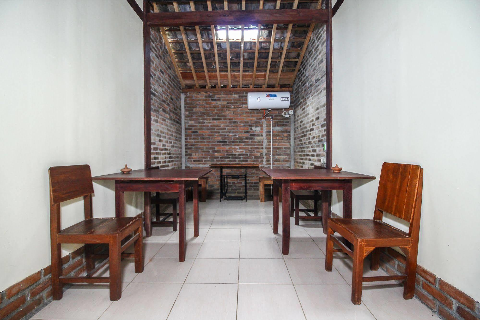 Cempaka Villa Magelang Exterior foto